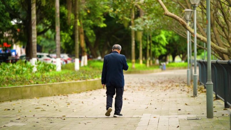 深圳：用智慧养老破解年轻的“老”问题